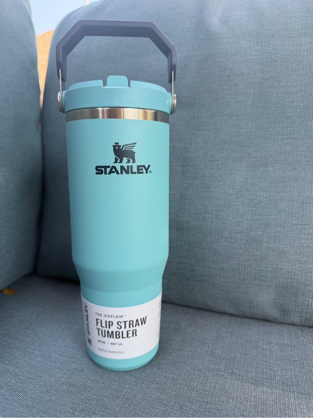 Stanley Aqua Blue Flip Straw Tumbler with Carry Handle 30 oz